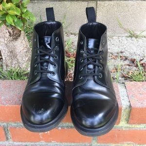 Dr. Martens Women's Emmeline Leather Boot Size 7